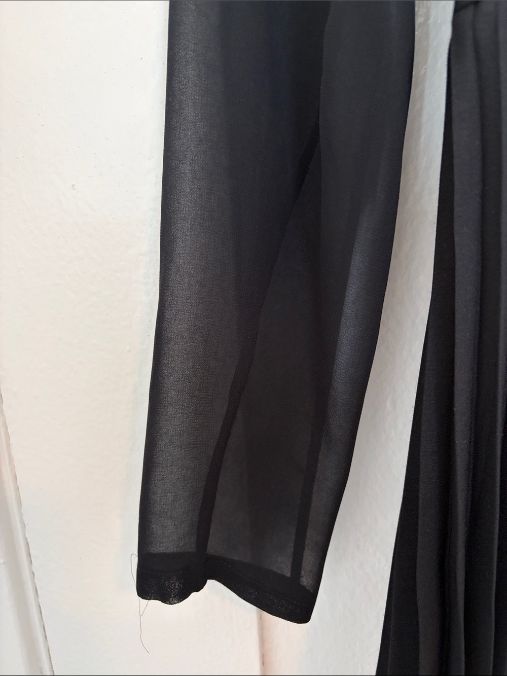 Sandro Dual-material long-sleeved dress US 6 - Picture 12 of 13